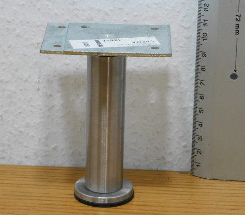 Pied metal platine à - en,